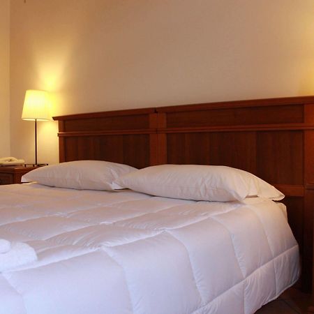 Hotel Portici Vicoforte ภายนอก รูปภาพ