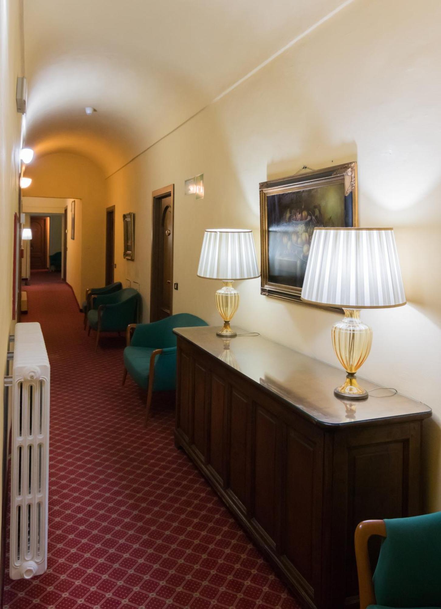 Hotel Portici Vicoforte ภายนอก รูปภาพ