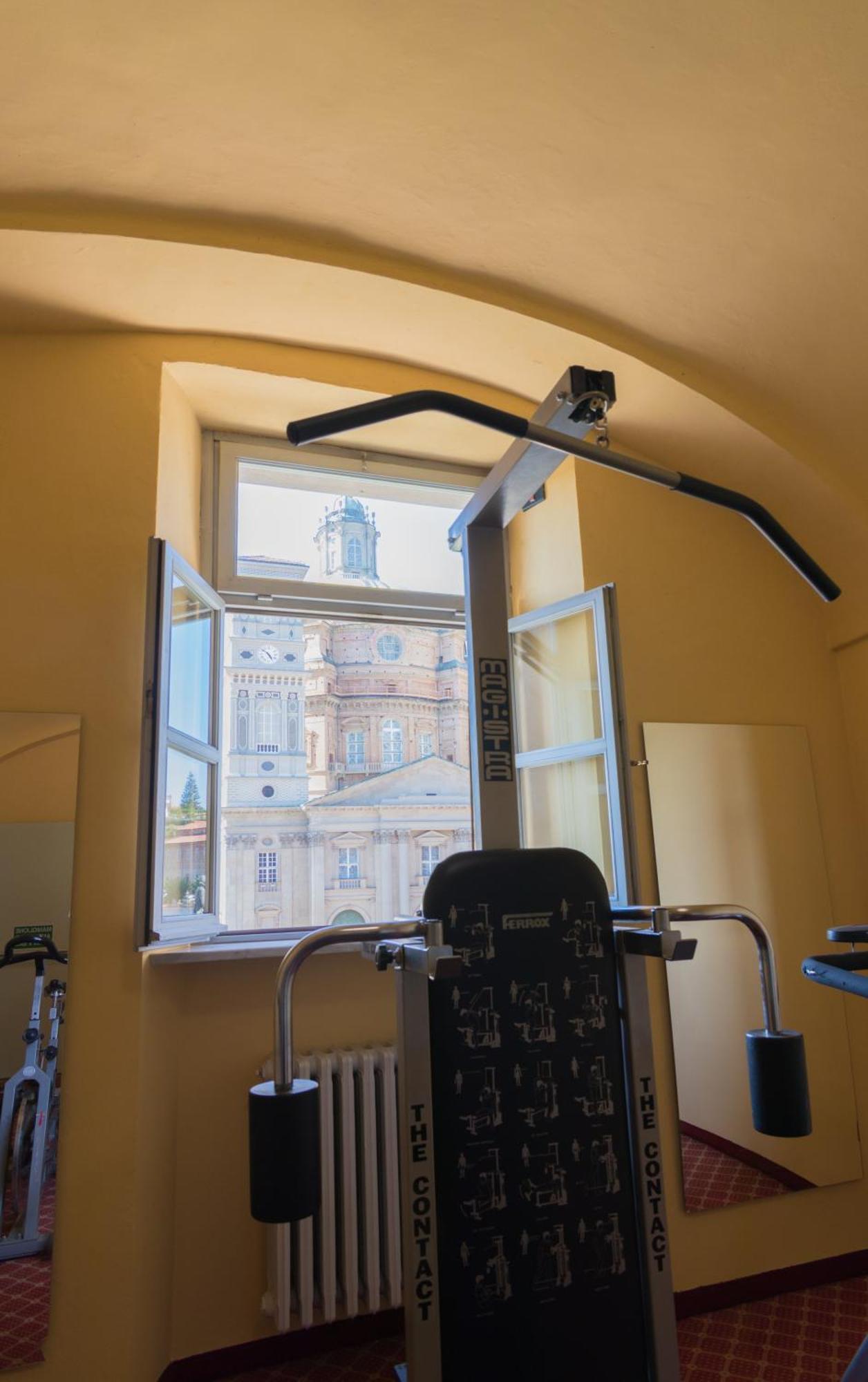 Hotel Portici Vicoforte ภายนอก รูปภาพ