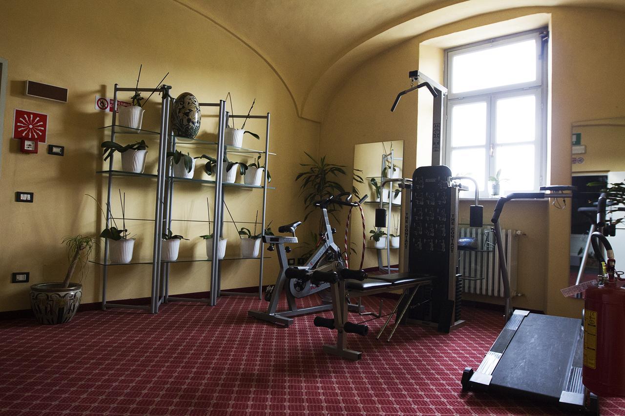 Hotel Portici Vicoforte ภายนอก รูปภาพ